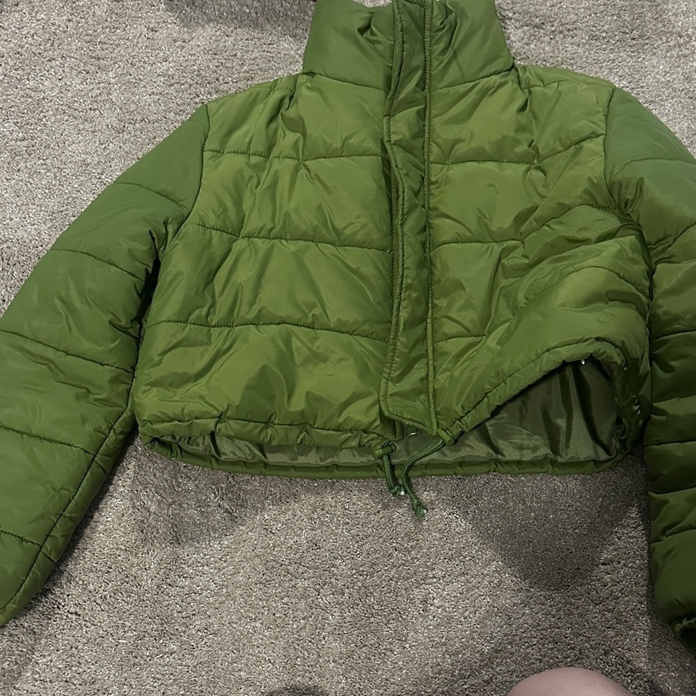 Green  Cropped Puffer Jacket